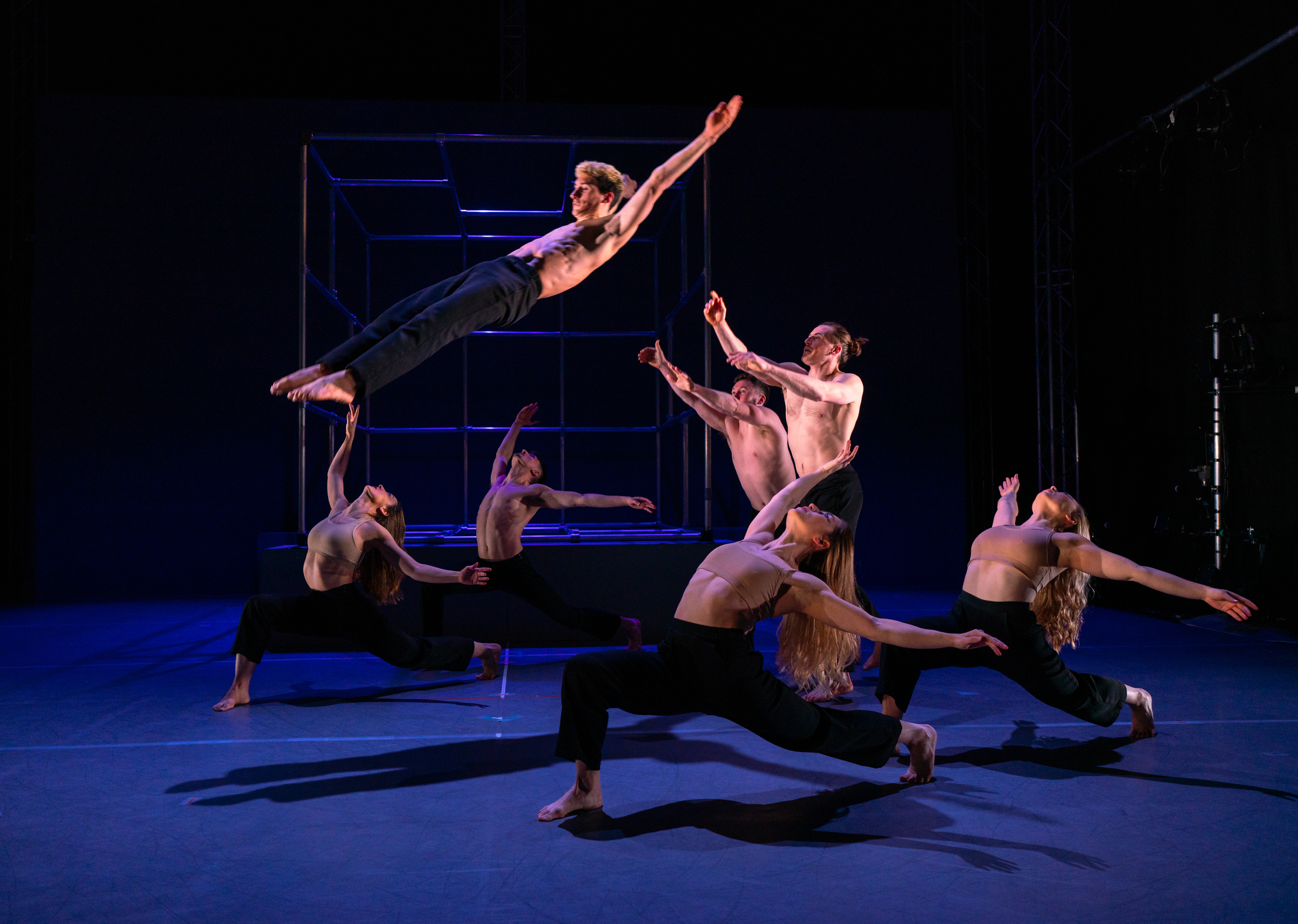 Additional gallery picture 15, Nobody by Motionhouse, image credit Dan Tucker